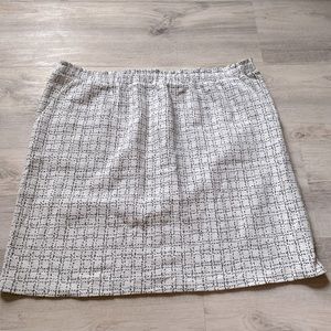 Loft White And Black Print Knee Length Skirt Women’s Size XL NWT